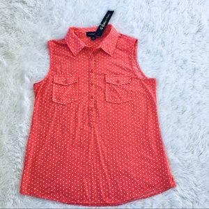 NWT Coral sleeveless blouse size medium